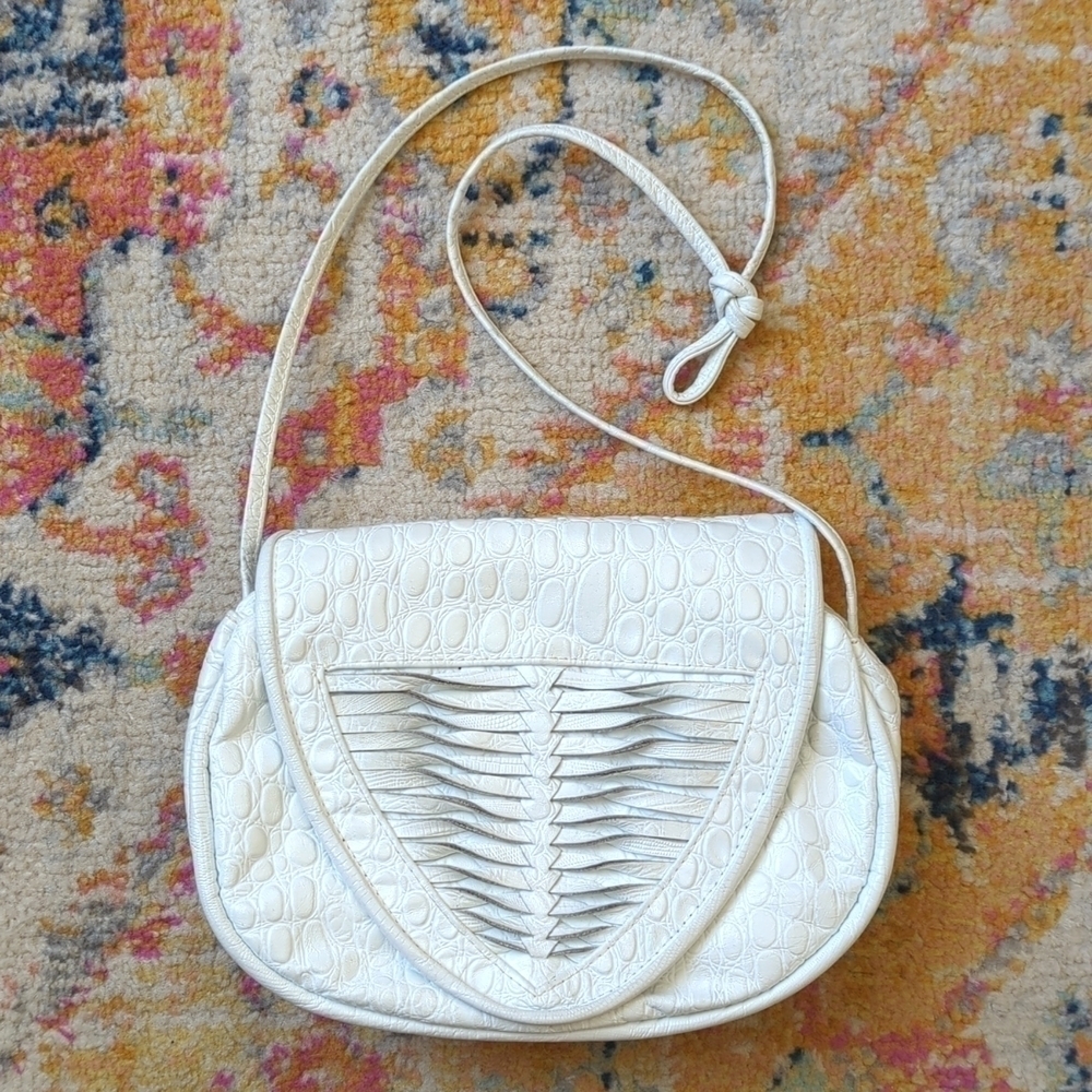 Pizzaz 80's Vintage Funky Crocodile Embossed Leather Classic Crossbody Bag White